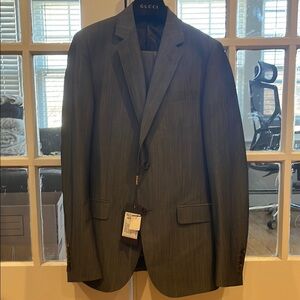 Gucci Men's Gray Suit